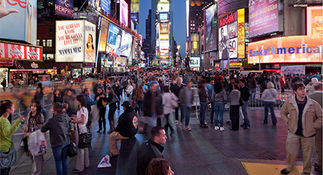 lueFocus Communications Group to advertise Chinese brands in Times Square via Clear Channel Spectacolor (Photo: Business Wire)